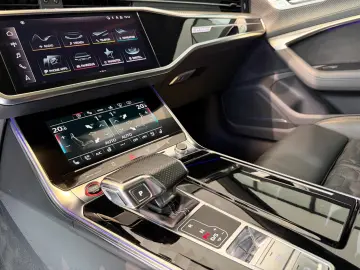 AUDI RS7 4.0 TFSI  LASER ACC PANO HUD KERAMIK CARBON