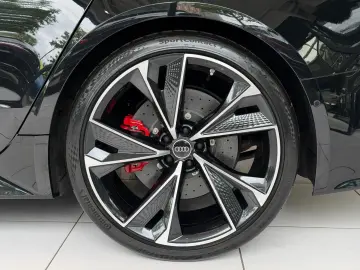 AUDI RS7 4.0 TFSI  LASER ACC PANO HUD KERAMIK CARBON