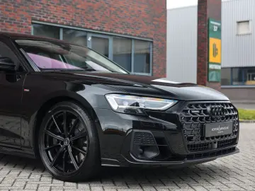 AUDI A8L 60 TFSIe quattro   Design Selection