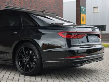 AUDI A8L 60 TFSIe quattro   Design Selection