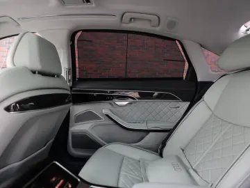 AUDI A8L 60 TFSIe quattro   Design Selection