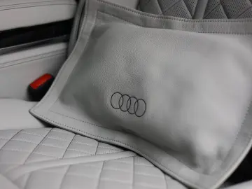 AUDI A8L 60 TFSIe quattro   Design Selection