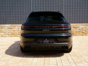 PORSCHE Cayenne E-Hybrid  PANO HEADUP BOSE INNO LUFT