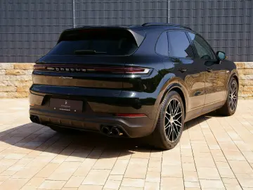 PORSCHE Cayenne E-Hybrid  PANO HEADUP BOSE INNO LUFT