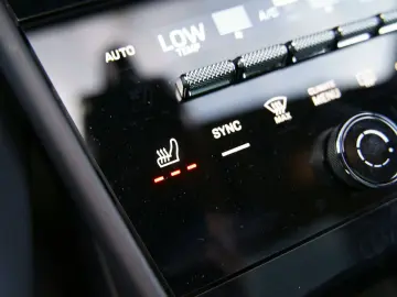 PORSCHE Cayenne E-Hybrid  PANO HEADUP BOSE INNO LUFT