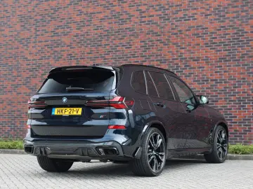 BMW X5 50e xDrive   M performance - Skylounge