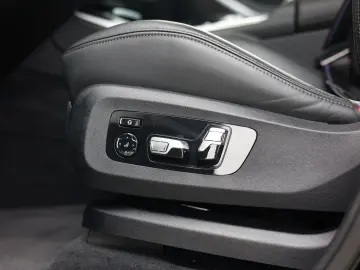 BMW X5 50e xDrive   M performance - Skylounge