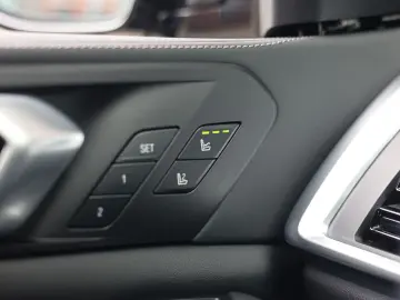 BMW X5 50e xDrive   M performance - Skylounge