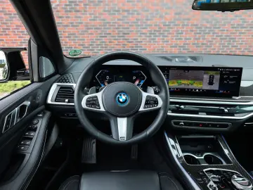 BMW X5 50e xDrive   M performance - Skylounge