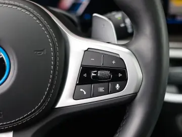 BMW X5 50e xDrive   M performance - Skylounge