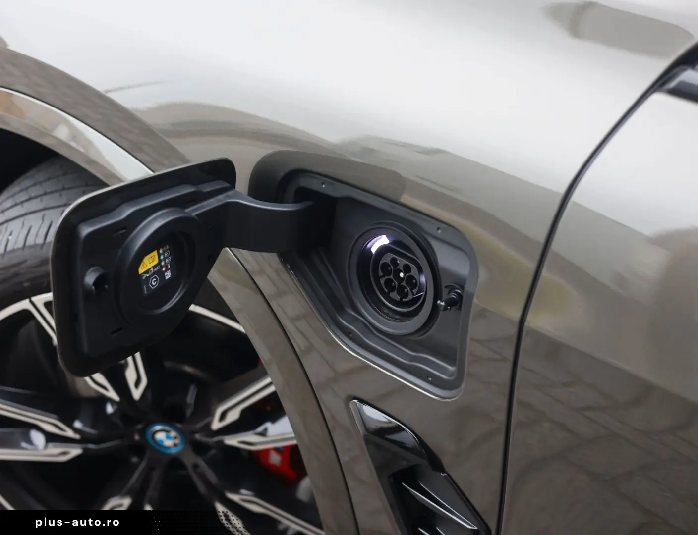 BMW X5 50e xDrive   Pano - AHK - HUD