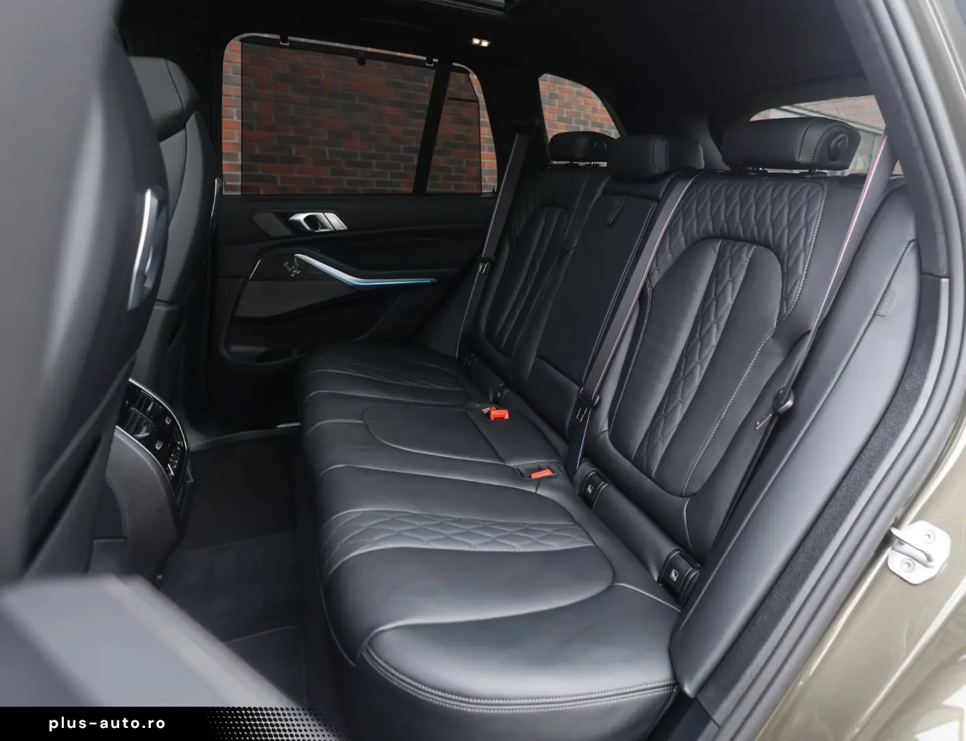 BMW X5 50e xDrive   Pano - AHK - HUD