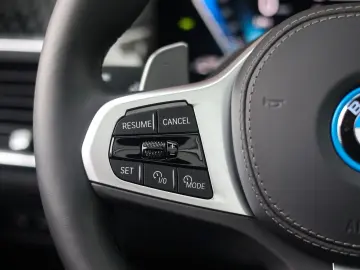 BMW X5 50e xDrive   Pano - AHK - HUD