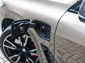 BMW X5 50e xDrive   Individual - Voll! - Skylounge