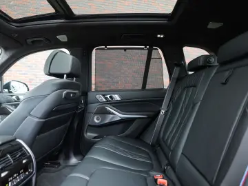 BMW X5 50e xDrive   Individual - Voll! - Skylounge