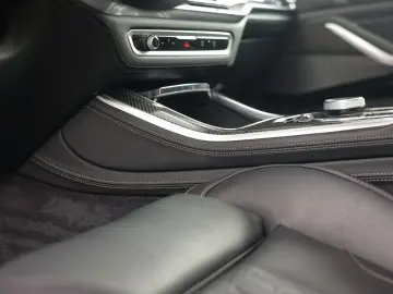 BMW X5 50e xDrive   M Performance - Pano - AHK