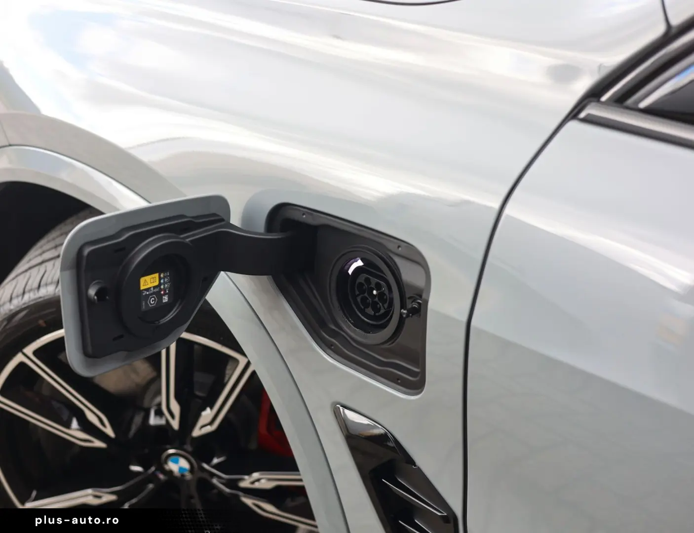 BMW X5 50e xDrive   M Performance - Pano - AHK