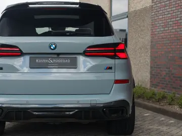 BMW X5 50e xDrive   M Performance - Pano - AHK