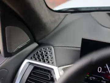 BMW X5 50e xDrive   M Performance - Pano - AHK