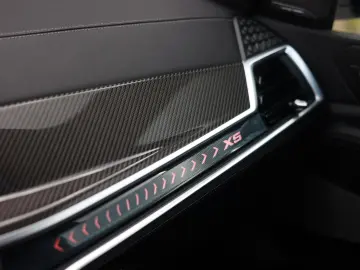 BMW X5 50e xDrive   M Performance - Pano - AHK