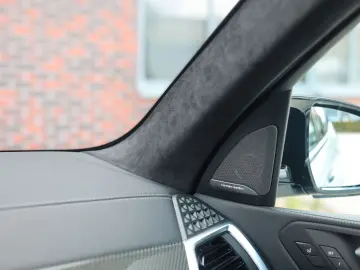 BMW X5 50e xDrive   M Performance - Pano - AHK
