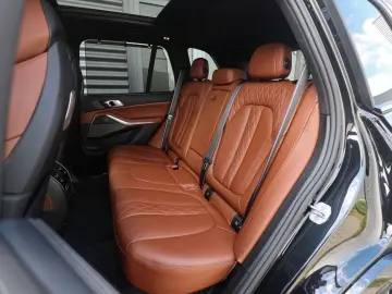 BMW X5 50e xDrive   M Performance - Pano - AHK