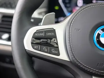 BMW X5 50e xDrive   Individual - Voll!