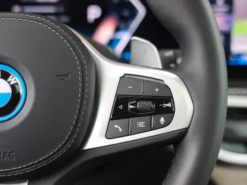 BMW X5 50e xDrive   Individual - Voll!