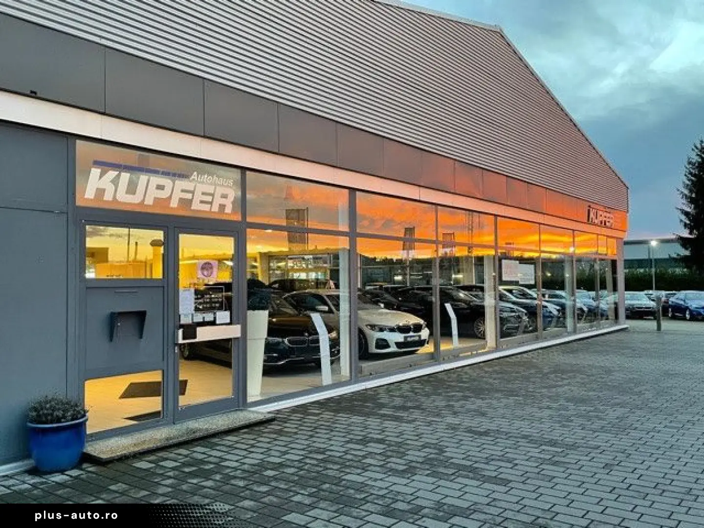 BMW X2 xDrive20d M Sport PRO AHK PANO Harman Massage