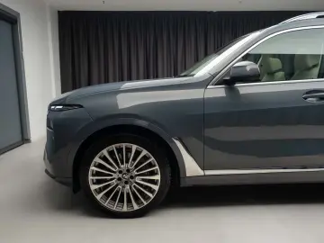 BMW X7 40i xDrive