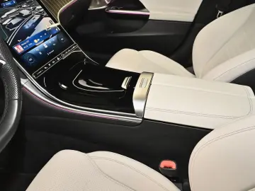 Mercedes-Benz C 300 e AMG Sport Premium  PANO
