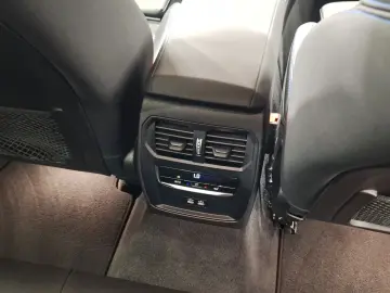BMW 330i Limousine M Sport LiveCockpitProf Kamera