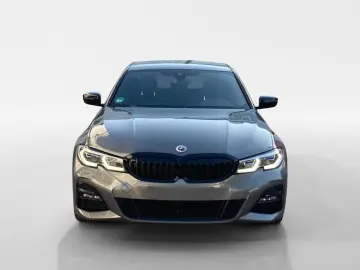 BMW 330i Aut M Sport Laser Frozen Dark Grey Inno RFK