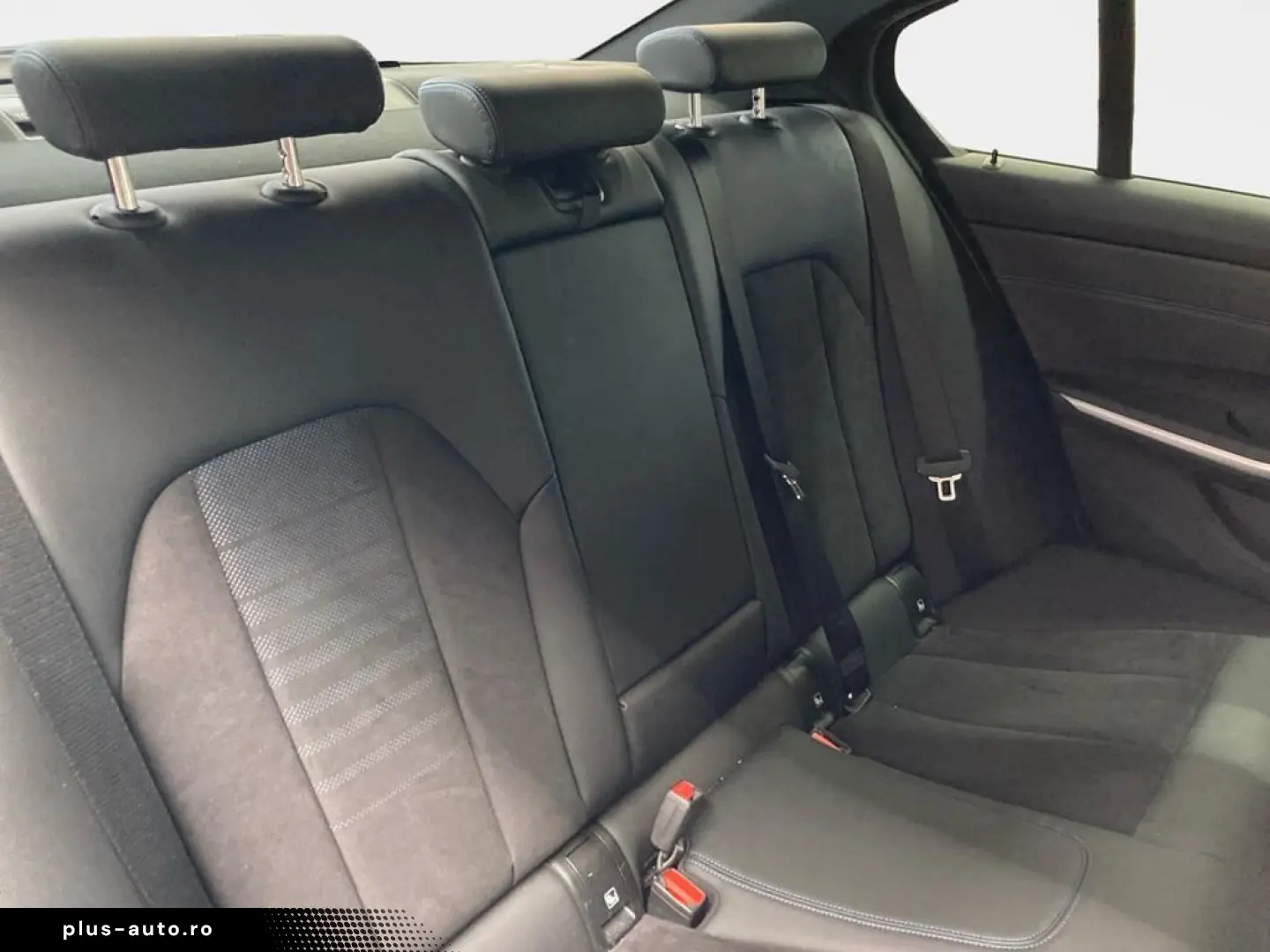 BMW 330i Aut M Sport Laser Frozen Dark Grey Inno RFK