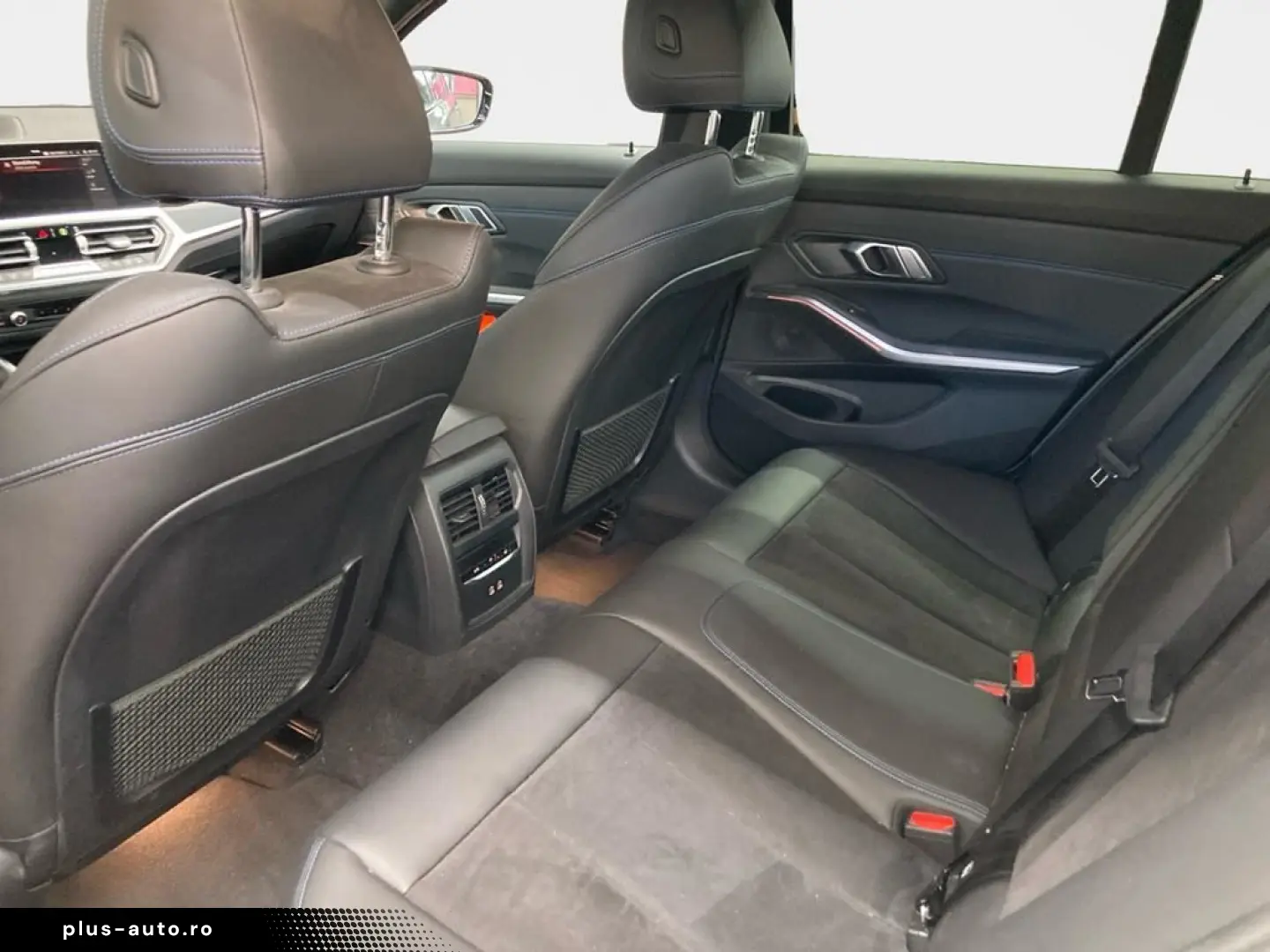 BMW 330i Aut M Sport Laser Frozen Dark Grey Inno RFK