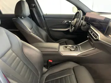 BMW 330 i M Sport Pro HeadUp Memory H&K 19  Kam