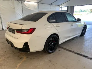 BMW 330 i M Sport Pro HeadUp Memory H&K 19  Kam