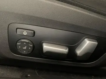 BMW 330 i M Sport Pro HeadUp Memory H&K 19  Kam