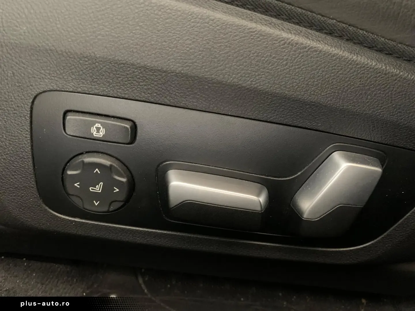 BMW 330 i M Sport Pro HeadUp Memory H&K 19  Kam