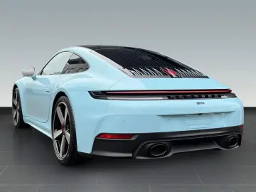 Porsche 911 Carrera 4S (992 II)
