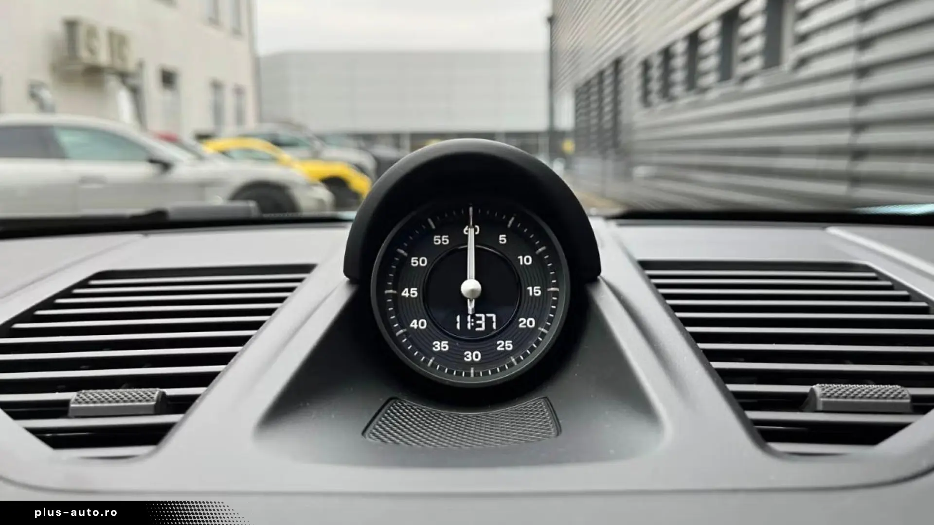 Porsche 911 Carrera 4S (992 II)