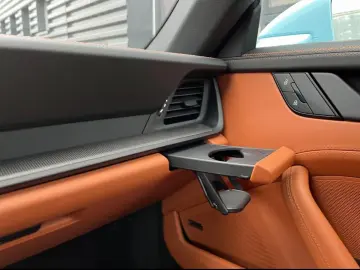 Porsche 911 Carrera 4S (992 II)