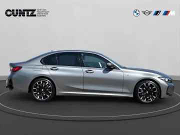 BMW 330i xDrive Limousine M Paket Drive Park Assist