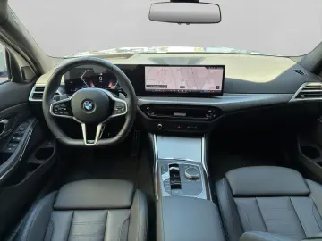 BMW 330i xDrive Limousine M Paket Drive Park Assist