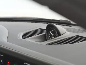 Porsche 911 Carrera S (992 II)