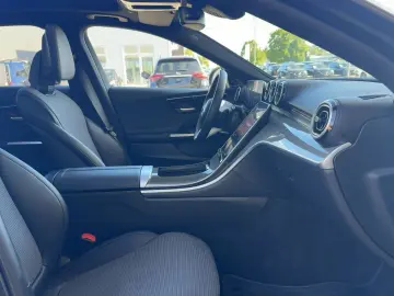 MERCEDES-BENZ C 300 e AVATNGRADE ADV