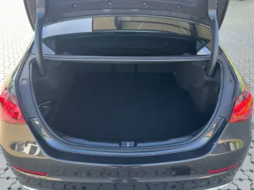 MERCEDES-BENZ C 300 e AVATNGRADE ADV