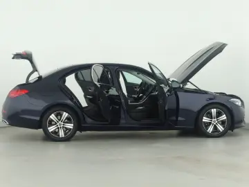 MERCEDES-BENZ C 300 d 4M Avantgarde Navigation 360 K…