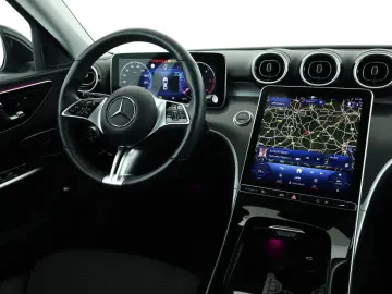 MERCEDES-BENZ C 300 d 4M Avantgarde Navigation 360 K…