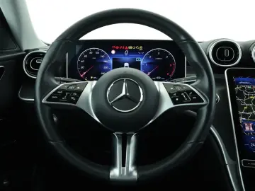 MERCEDES-BENZ C 300 d 4M Avantgarde Navigation 360 K…